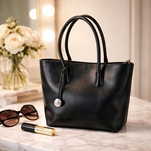 Furla Classic Black Tote Bag EUC WITH Coa